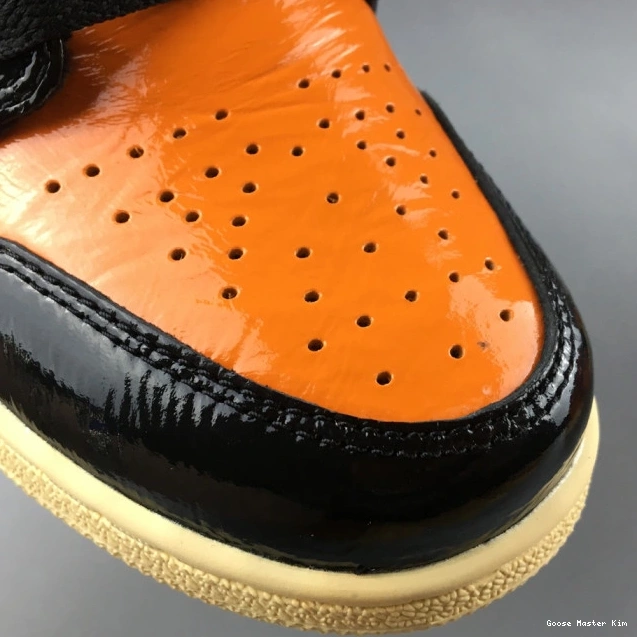 555088-028 High Air - Backboard Jordan Retro 1 3.0 Shattered 0703